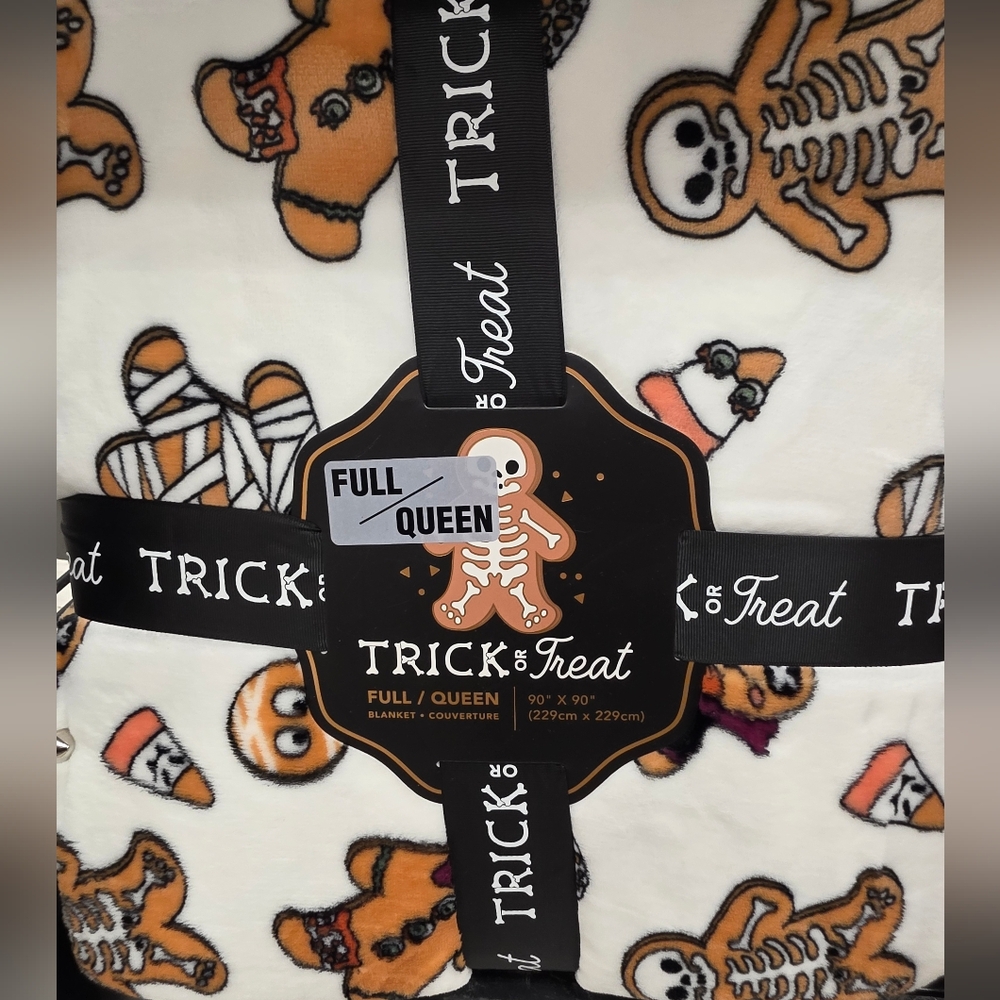 Viral Halloween Skeleton Gingerbread Man Blanket-NWT